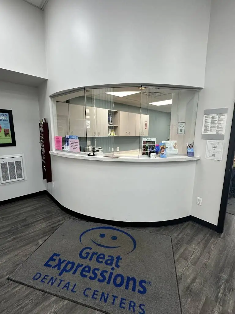 Great Expressions Dental Centers - Roseville GP