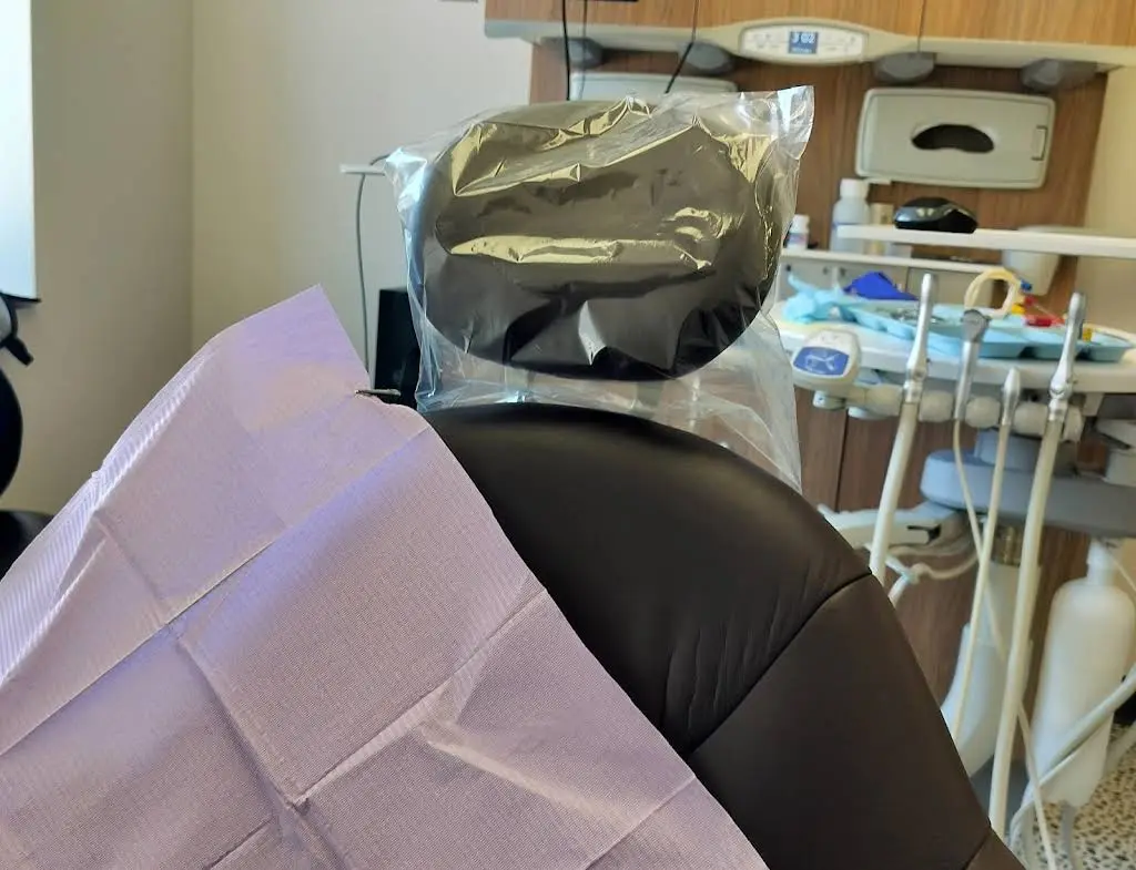 Brush Rinse Floss of Berkley
