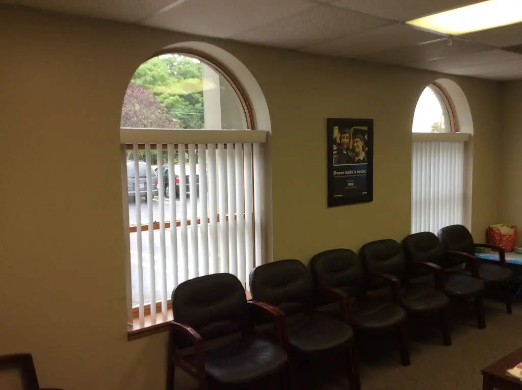 Great Expressions Dental Centers - Livonia North