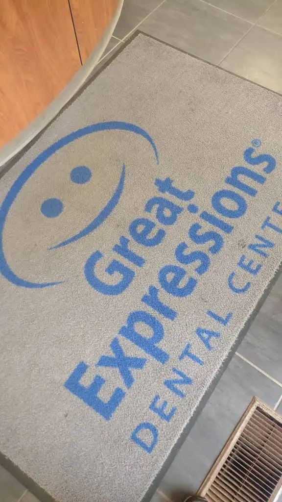 Great Expressions Dental Centers - Livonia Specialty