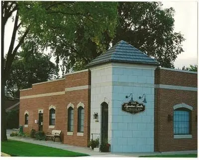 Grosse Pointe Signature Smiles - Lois Kovalchick, DDS