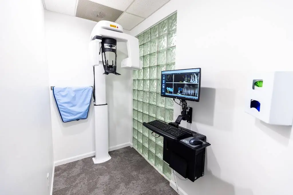Lakeshore Dental Specialists
