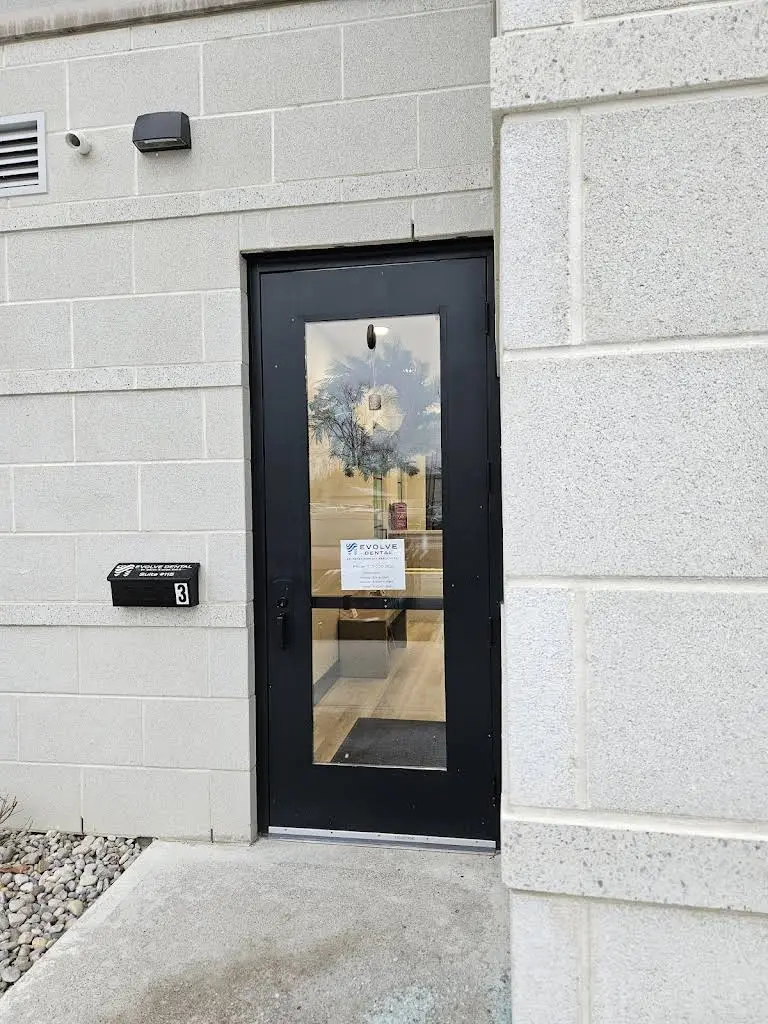Evolve Dental - Dr. Derek Aversa