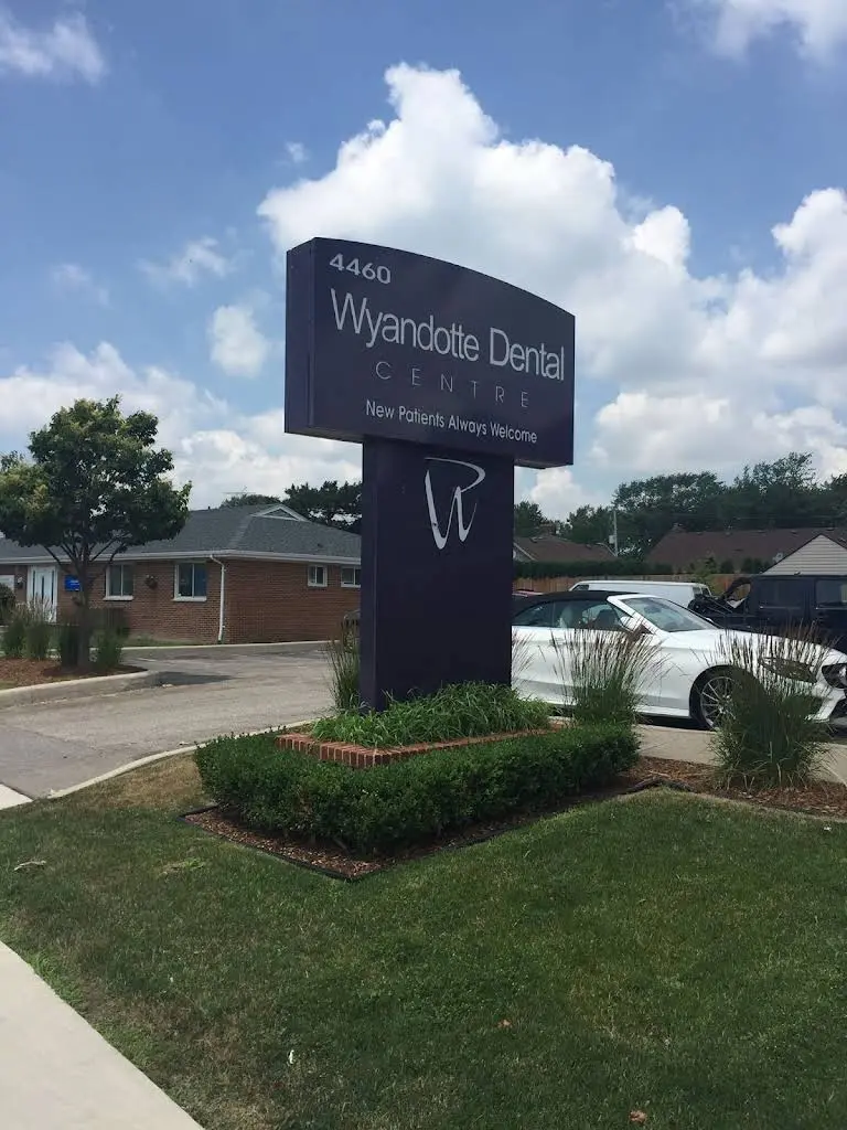 Wyandotte Dental Centre