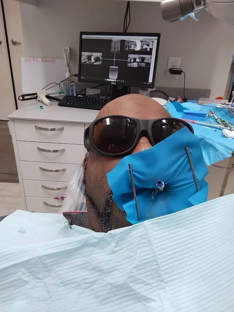 Diamond Smiles Dentistry