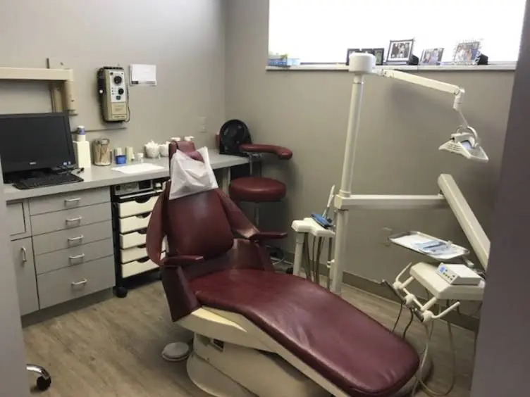 Advanced Dental Center - Lincoln Park