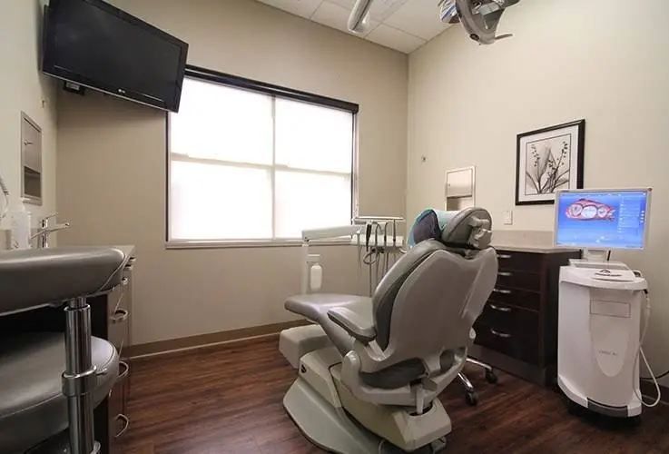 Ultimate Dental - Sammi Hadad, DDS