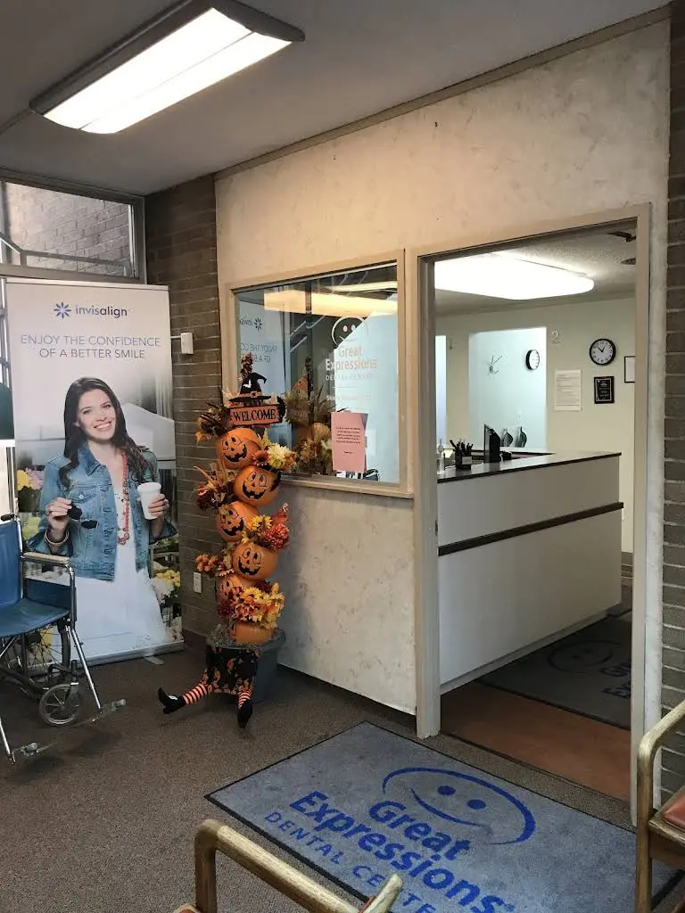 Great Expressions Dental Centers - Dearborn Family