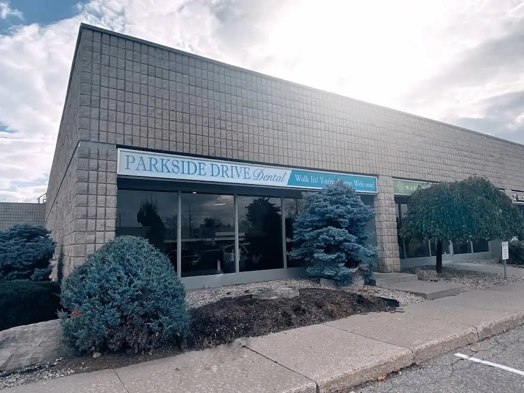 Parkside Drive Dental Waterloo - Professional dental clinic exterior with modern facilities