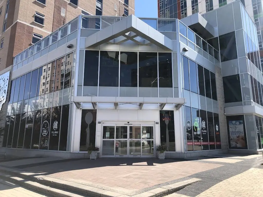 Universal Ave Dental Clinic