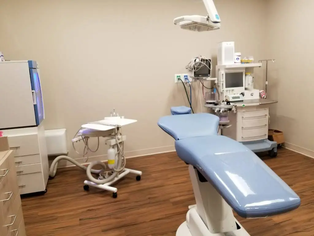 Pediatric Dental Anesthesia Center / Children's Dental Care