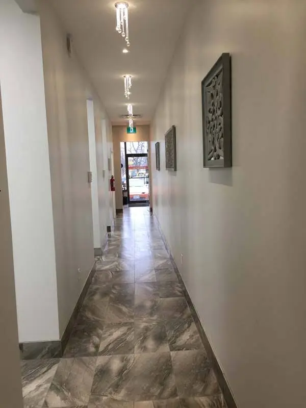 Royal East Dental - Dundas