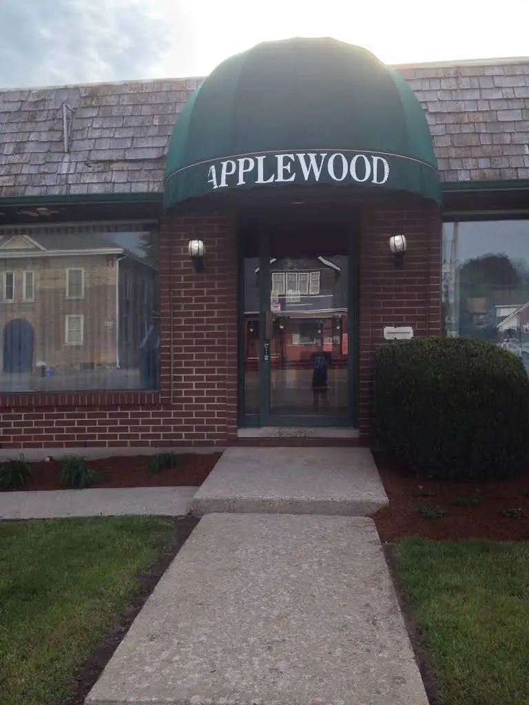 Applewood Dental Centre