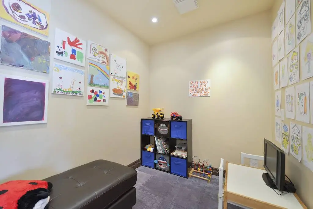 DAWSON DENTAL CENTRE-WATERLOO