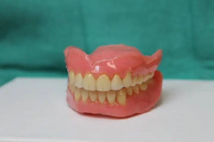 Denture And Denture Clinic of Cambridge Inc.