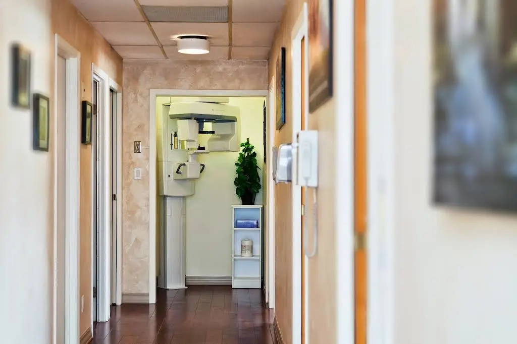 Dundas Dental Care