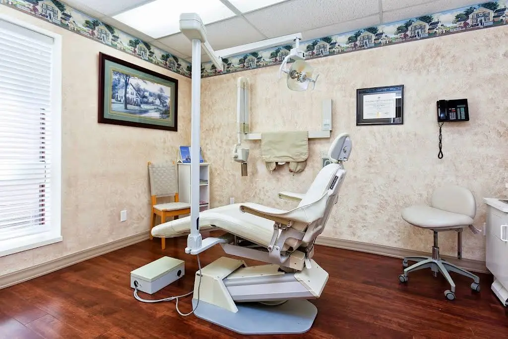 Dundas Dental Care