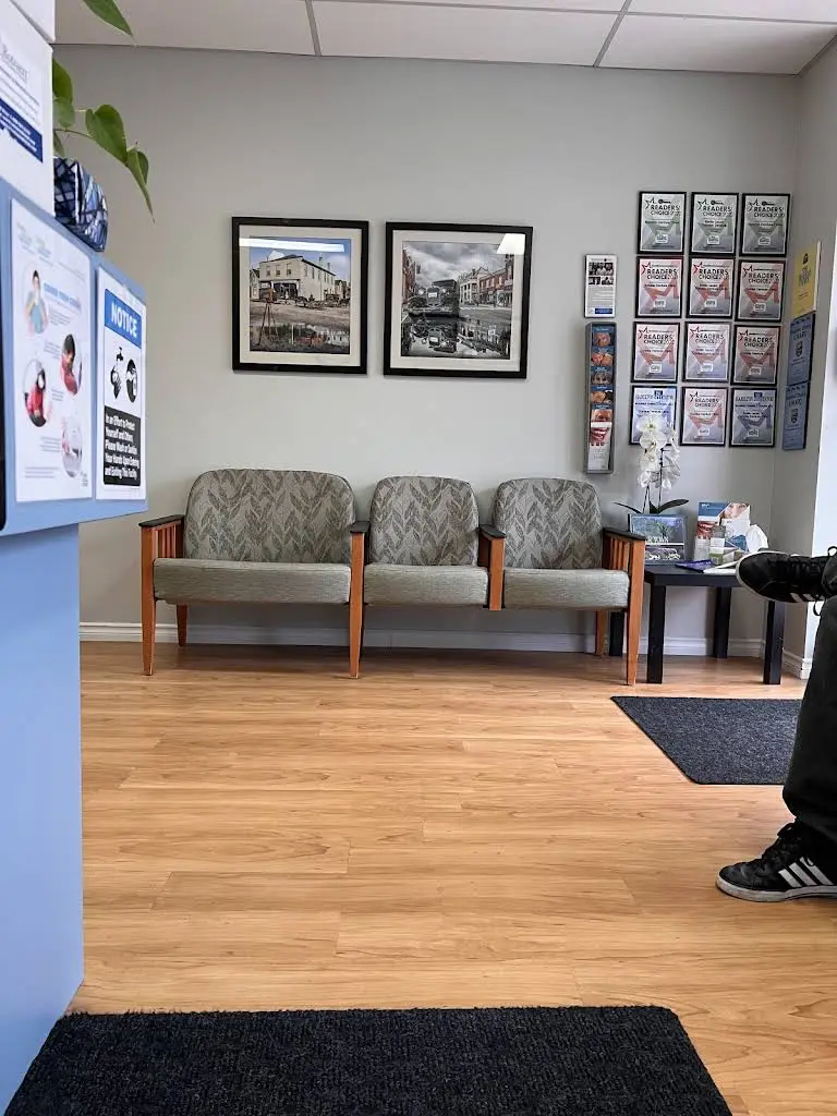 Dundas Denture Clinic