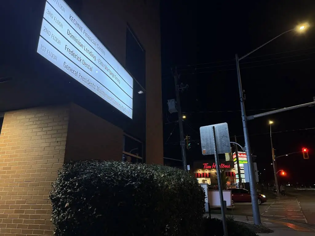 Frederick Dental Kitchener