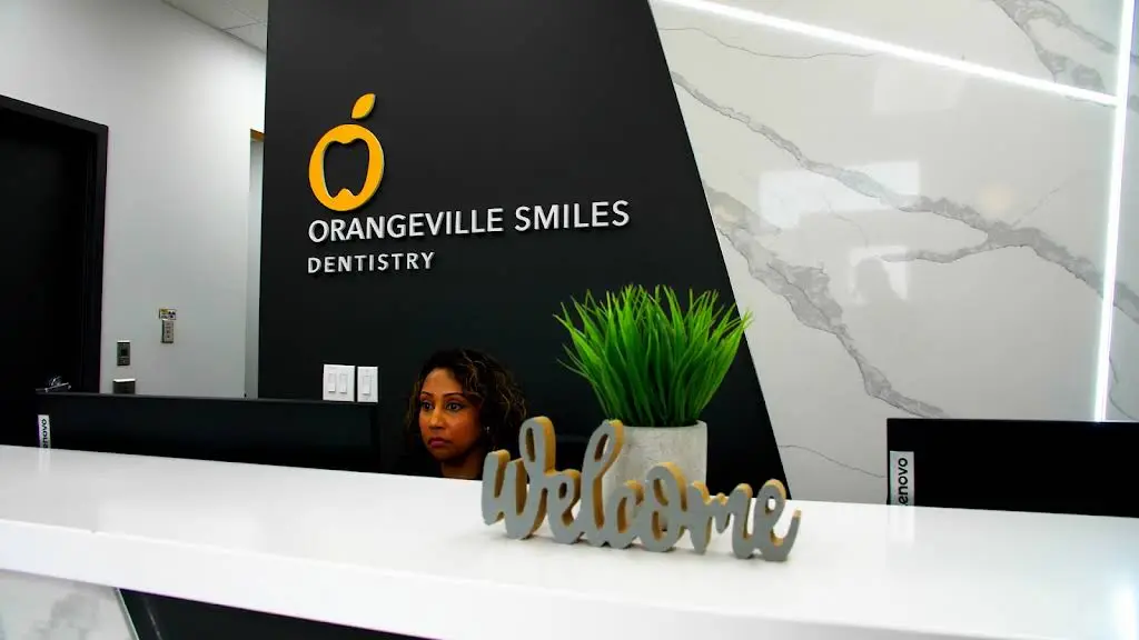 Orangeville Smiles Dentistry - Professional dental clinic exterior with modern facilities