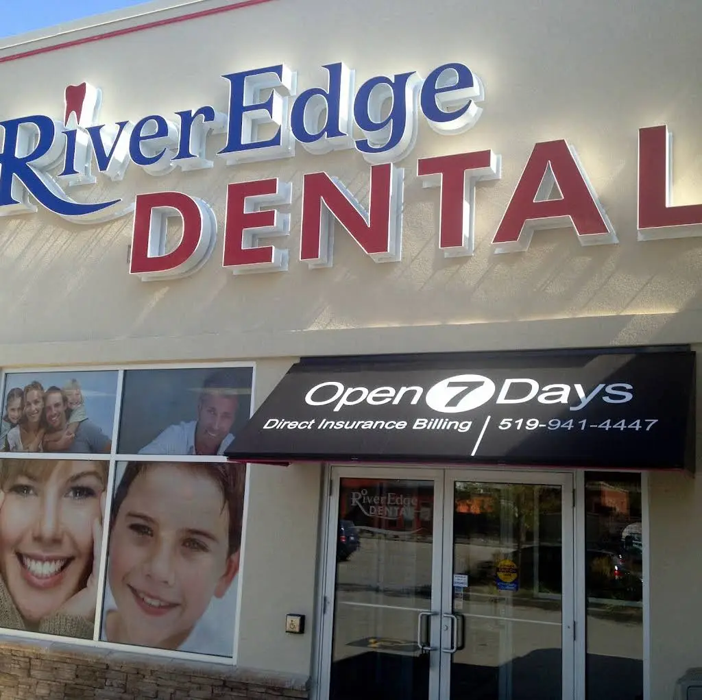 RiverEdge Dental - Orangeville - Professional dental clinic exterior with modern facilities
