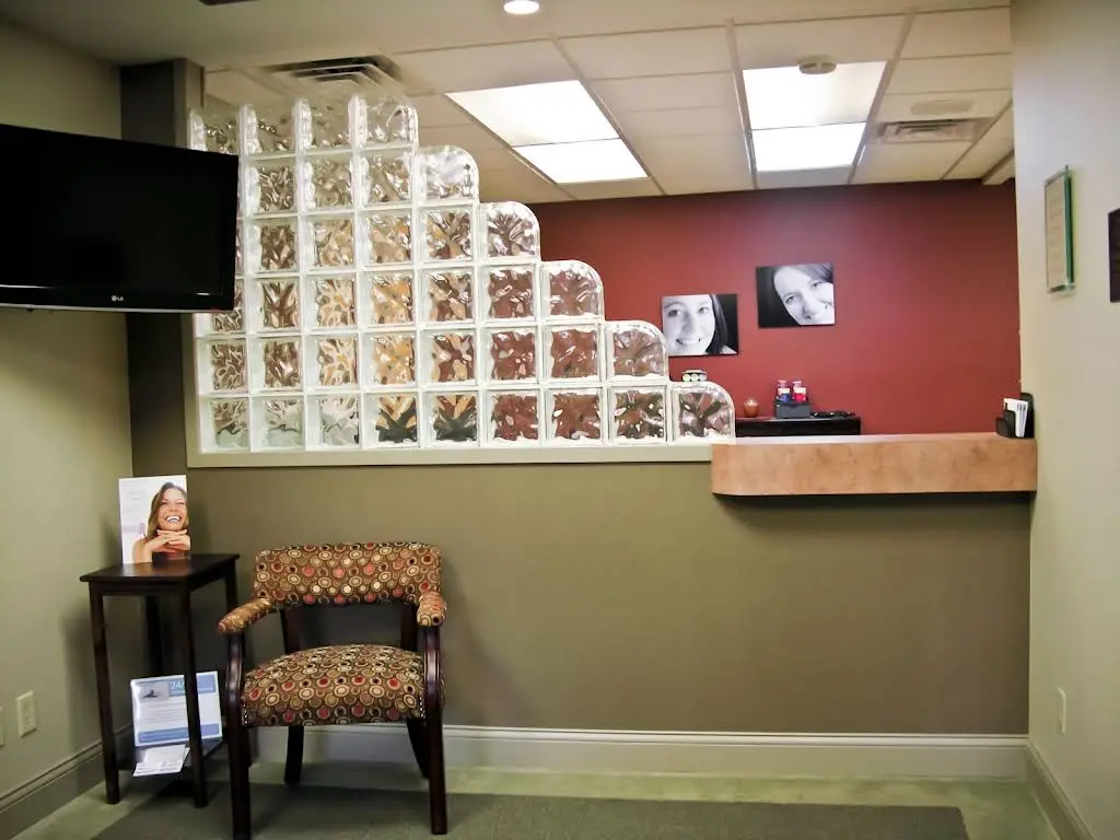 University Ave Dental