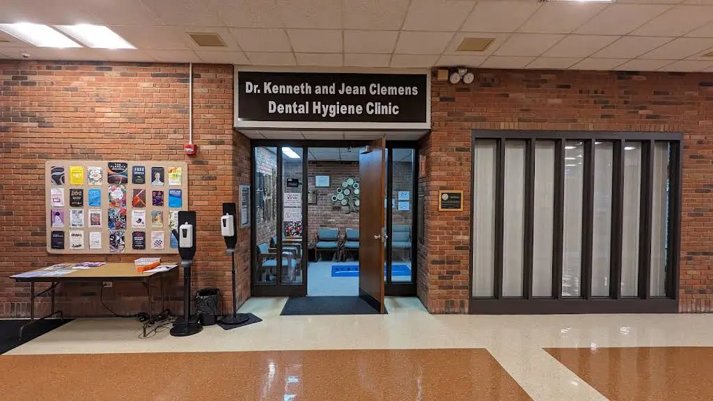 Rhodes State College Dental Hygiene Clinic