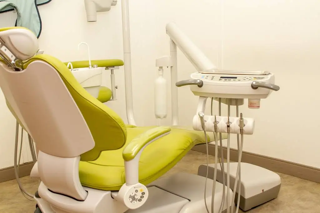 Barton Dental - Professional dental clinic exterior with modern facilities