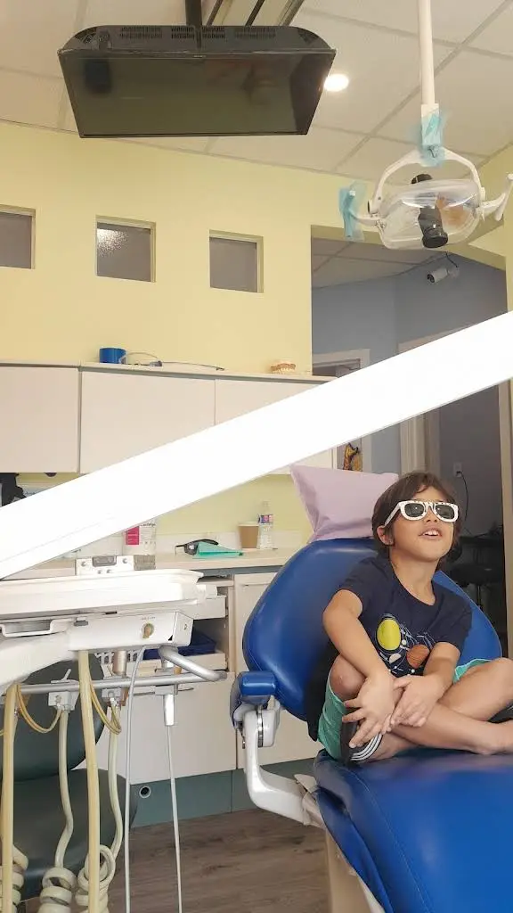 Apple Tree Dental For Kids, Stoney Creek