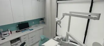 Louvre Dental Centre
