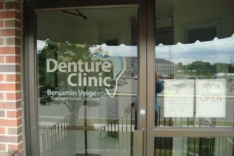 Guelph Denture Clinic – Denturist Benjamin Veige