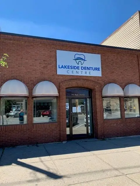 Lakeside Denture Centre