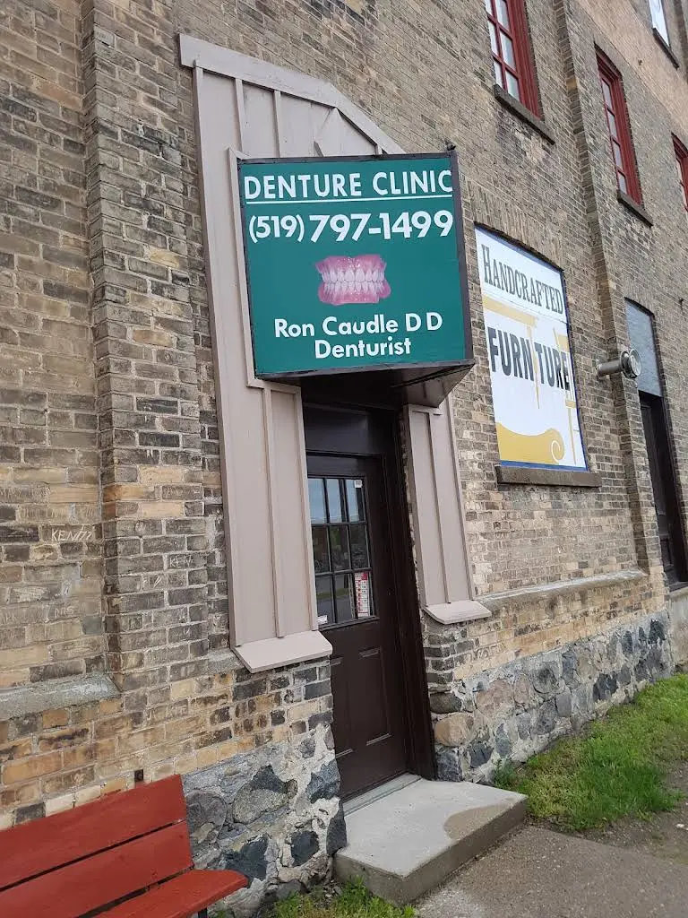 Lakeside Denture Centre