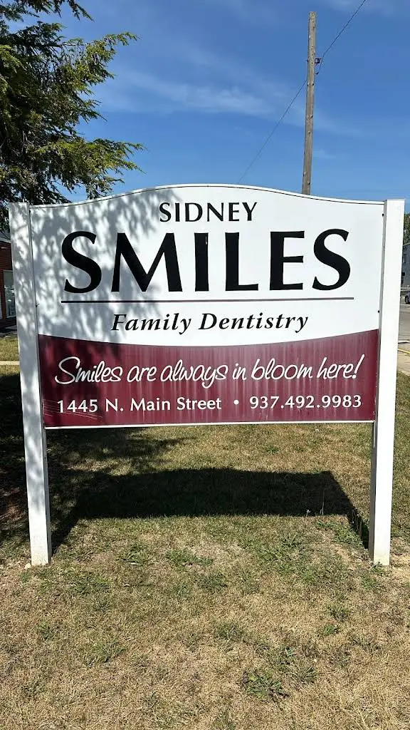 Sidney Smiles