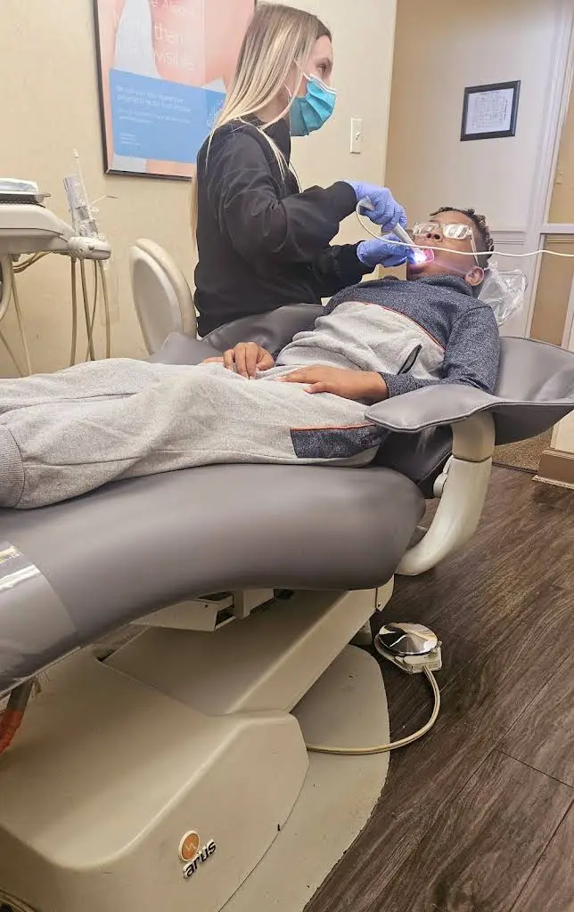 Corner Dental