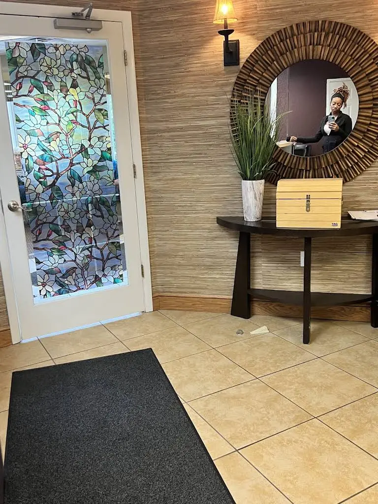 Howard, Nicholas, Baburek, DDS