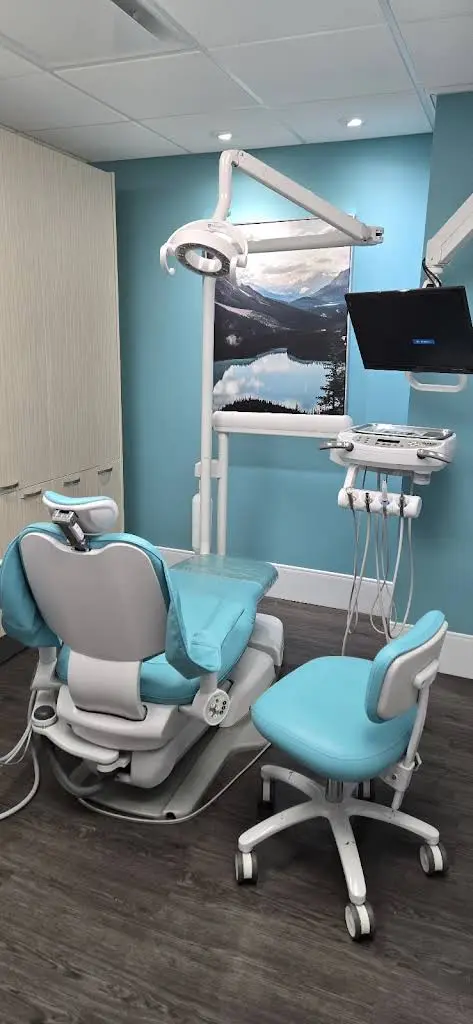 Grimsby Lake Dental
