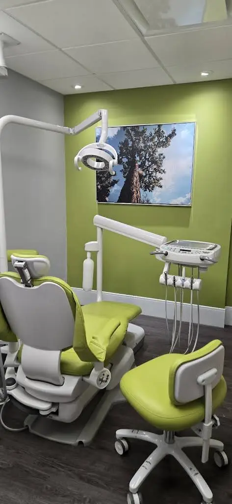 Grimsby Lake Dental