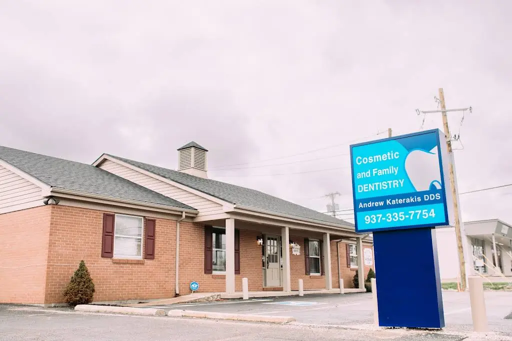 Cosmetic and Family Dentistry | Andrew Katerakis DDS