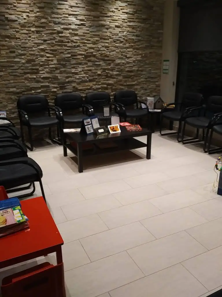 Dr. Ian Lo and Associates Family and Cosmetic Dentistry