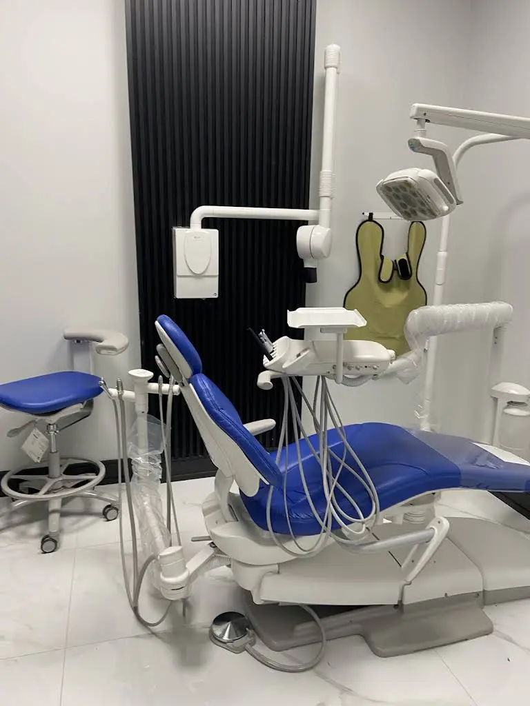 HWY 27 Dental Clinic