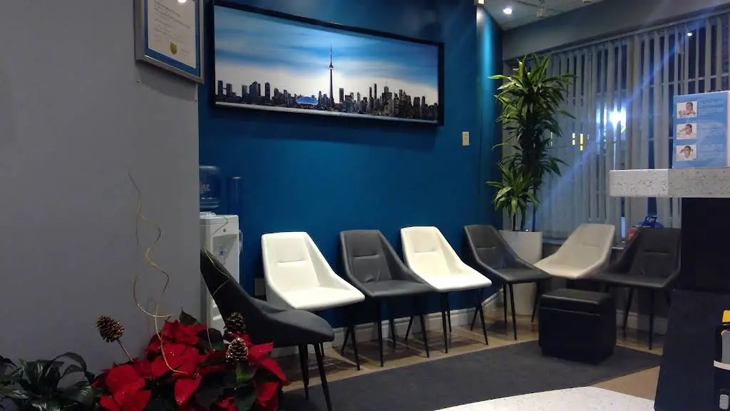 Smileton Dental