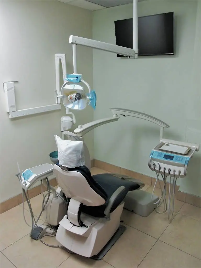 Alliance Dental Clinic - Professional dental clinic exterior with modern facilities