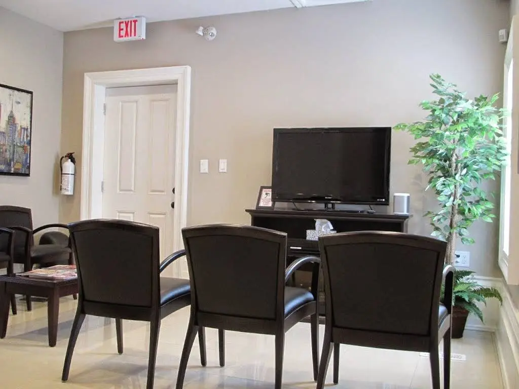 Chow Dental Group