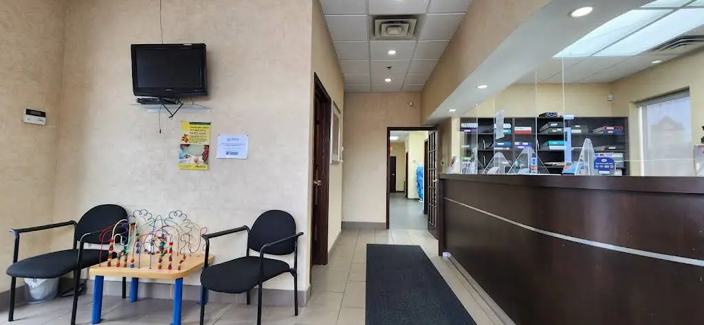 Brampton Dental Walkin - Professional dental clinic exterior with modern facilities
