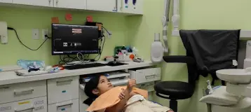 Smilez Dentistry on Queen