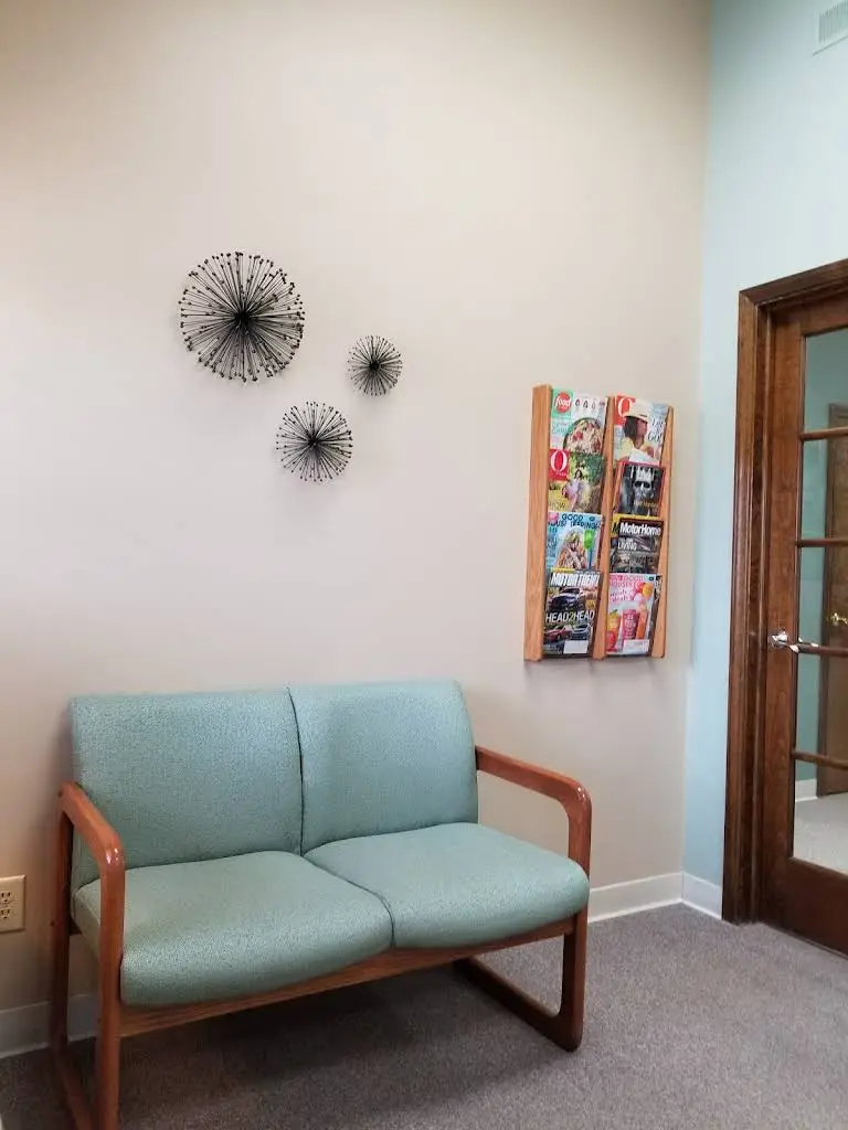 Lockhart Dentistry: Bruce Lockhart, DDS