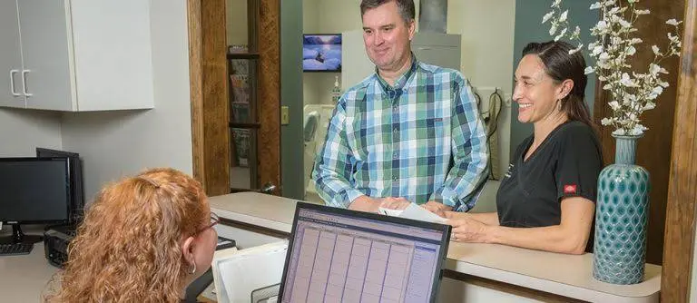 Lockhart Dentistry: Bruce Lockhart, DDS