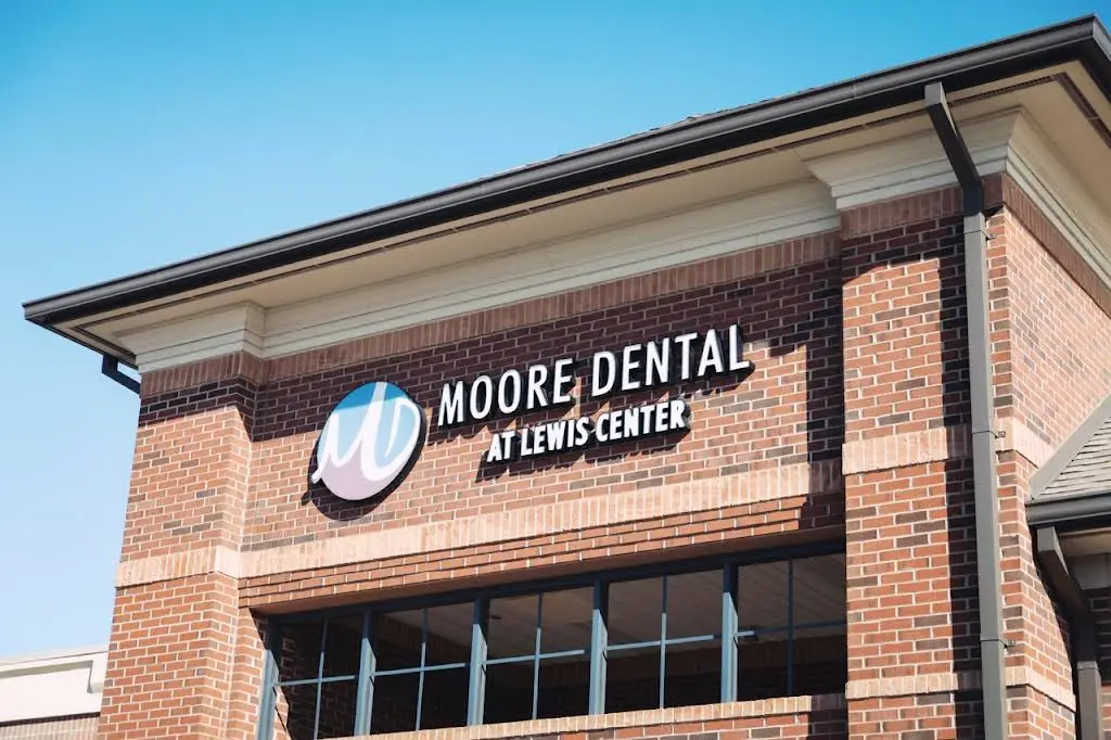 Moore Dental at Lewis Center