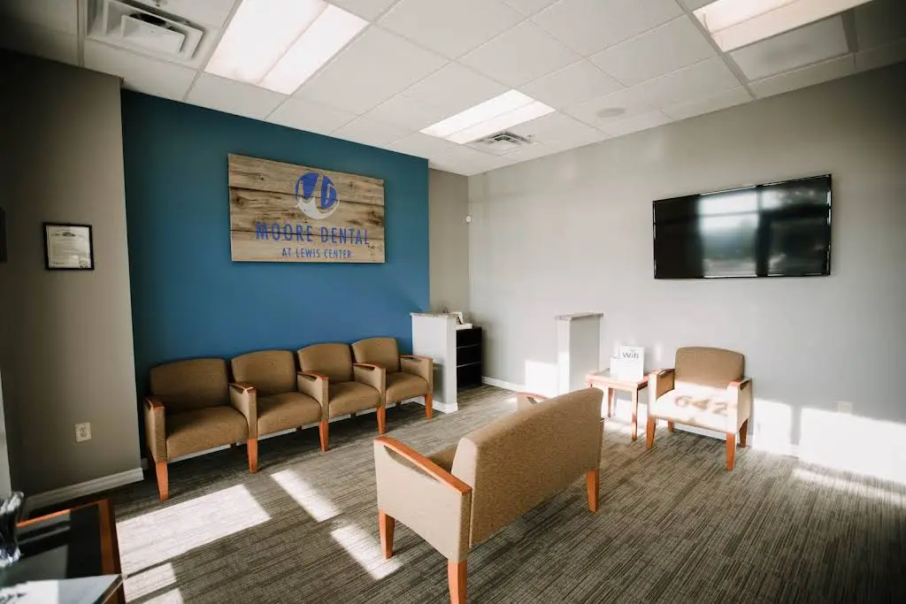 Moore Dental at Lewis Center
